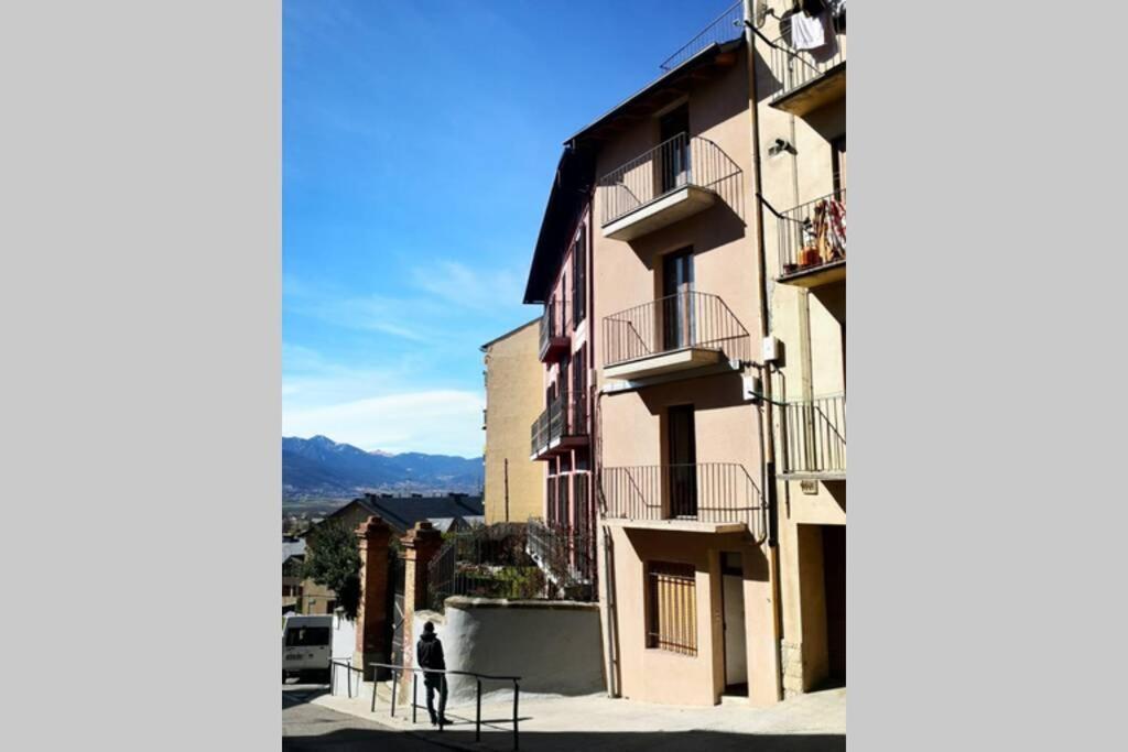 Puigcerdá Centro. Acogedor apartament en el pueblo Puigcerdà Exterior foto