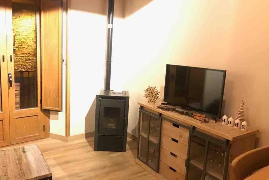 Puigcerdá Centro. Acogedor apartament en el pueblo Puigcerdà Exterior foto