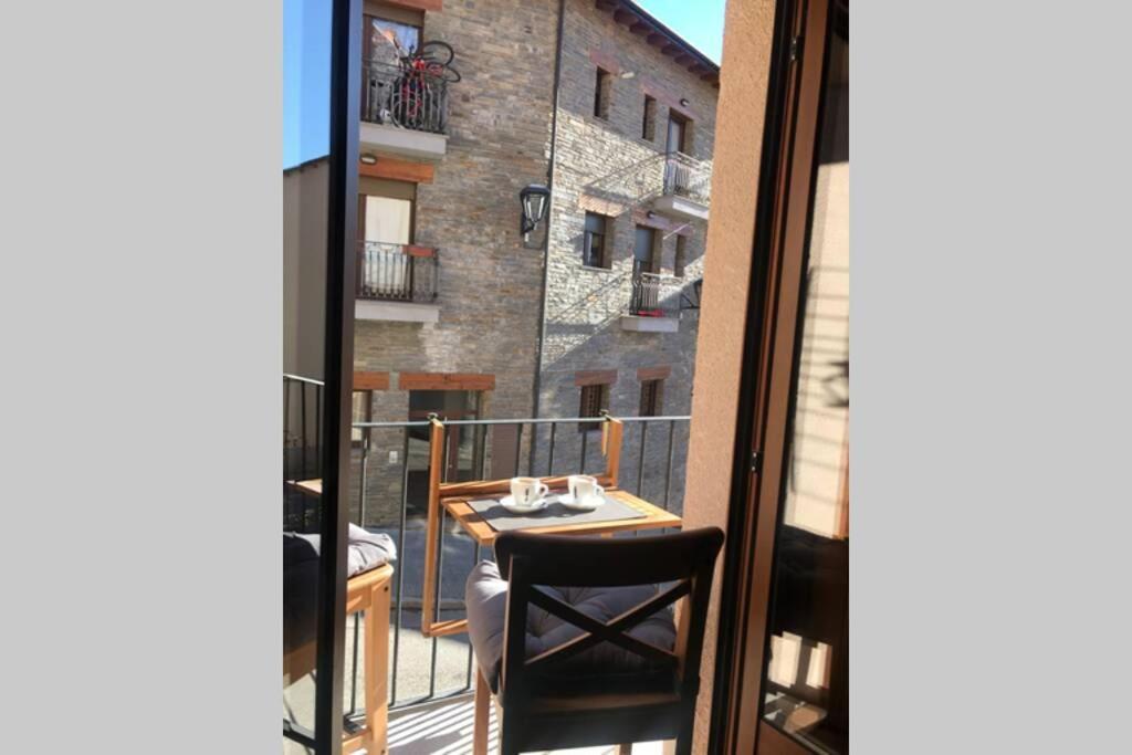 Puigcerdá Centro. Acogedor apartament en el pueblo Puigcerdà Exterior foto